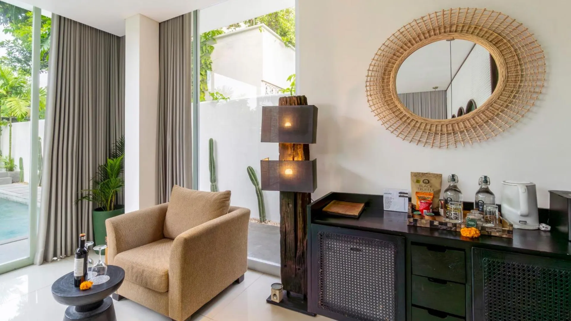Kerobokan Monolocale Luxury Resort & Spa Seminyak By Ini Vie Hospitality
